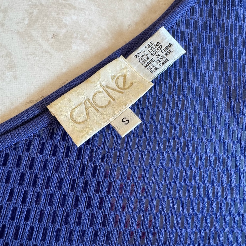 Cache Off-the-Shoulder Blue Sweater - Picture 2 of 5